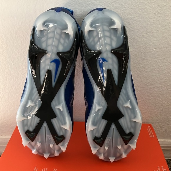 Nike Alpha Menace Elite 3 Football Cleats - Picture 5 of 6